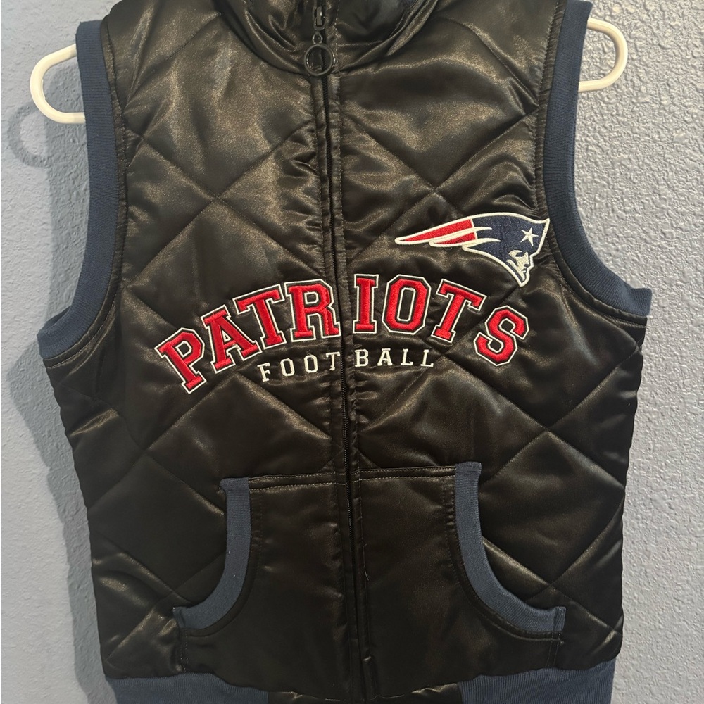 NFL Patriots Black Quilted Vest